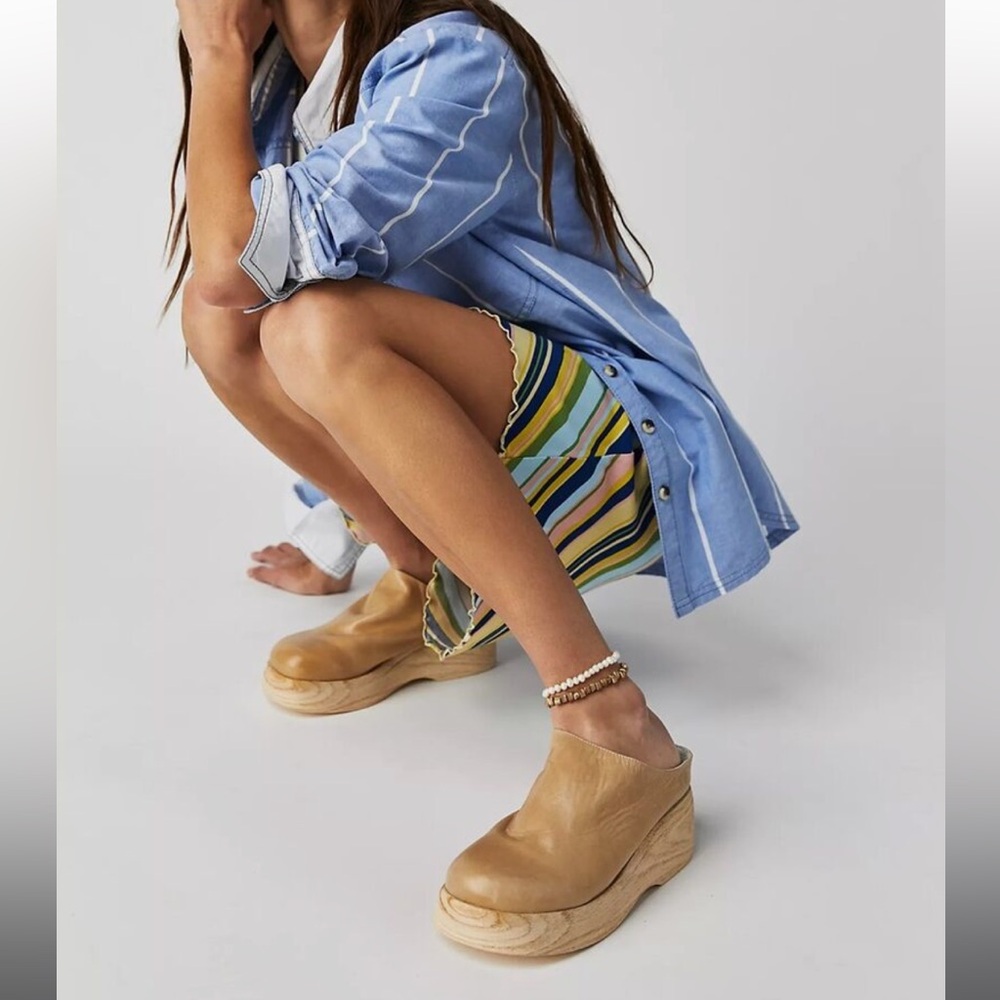 Free People Peyton Platform Mules in camel size 40/10